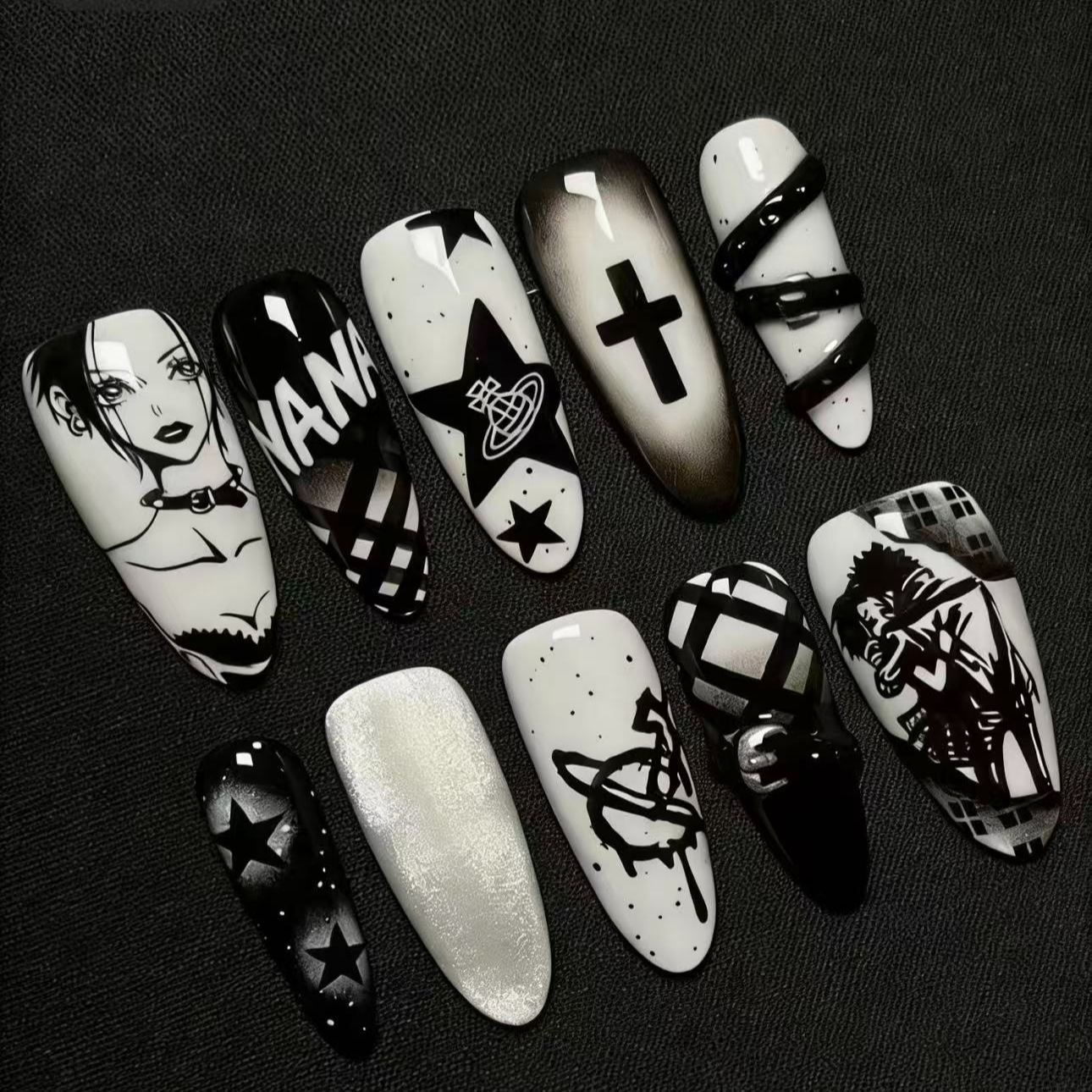 NANA Punk Tarzı Tırnaklar Koyu - Nail Art incelemesi ve fiyatı